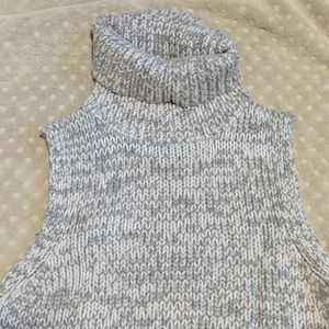 NWOT Club monaco sleeveless turtleneck sweater